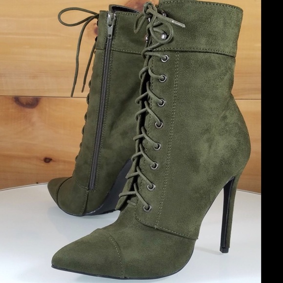 Shoes - Olive lace up booties